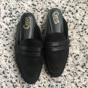 Circus by Sam Edelman Black suede loafer slides
